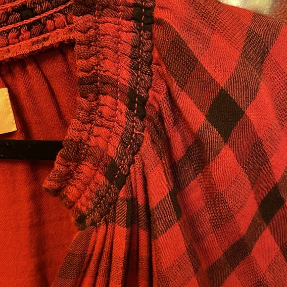 Anthropologie, large Merlot and black plaid blouse, long sleeved - Picture 4 of 7